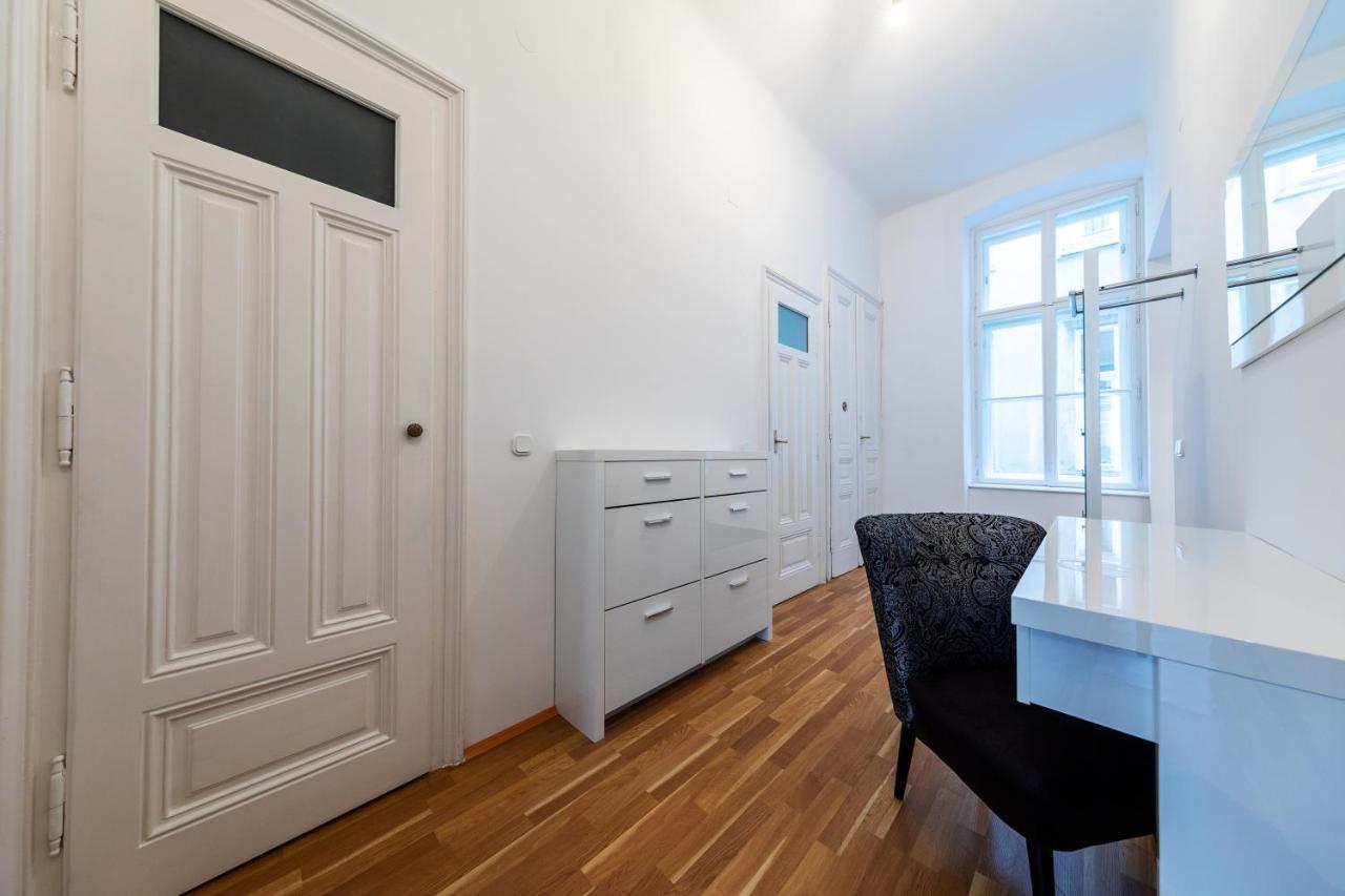 Vienna Dream Apartments City Center Bagian luar foto